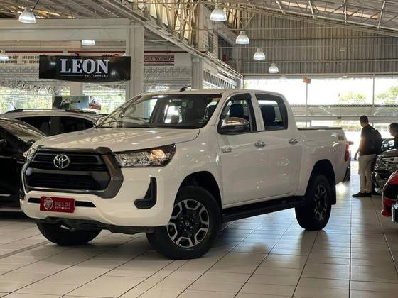 TOYOTA HILUX 2.8 D-4D TURBO DIESEL CD POWER PACK 4X4 MANUAL